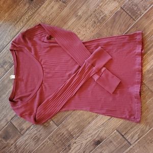 BKE Scoop Neck Long Sleeve Ribbed Tee. Burnt Red in color.  Womens Size XL